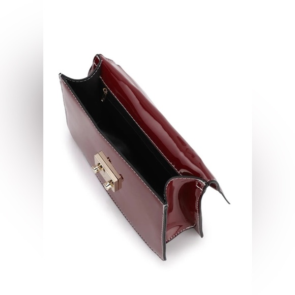 Izzy K All Decked Up Cherry Red Handbag EUC LNC - Picture 3 of 11